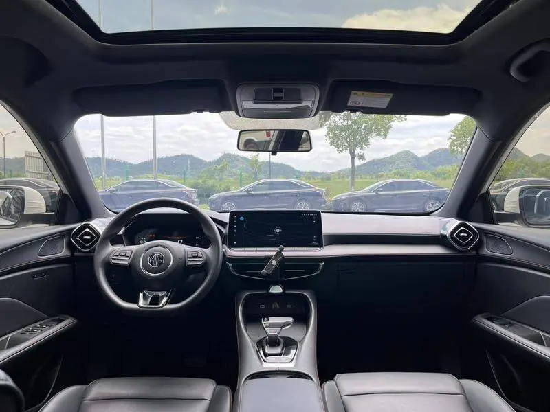 MG5 2025 300TGI Global Flagship Edition — 7