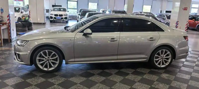Audi A4L 2019 40 TFSI Fashion National VI — 3