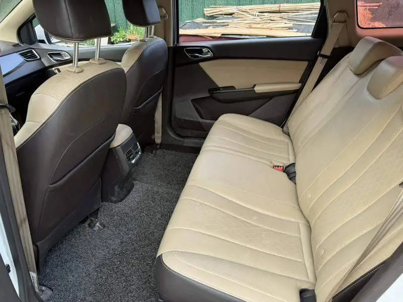 Baojun 310W 2017 1.5L Manual Comfort National V — 9