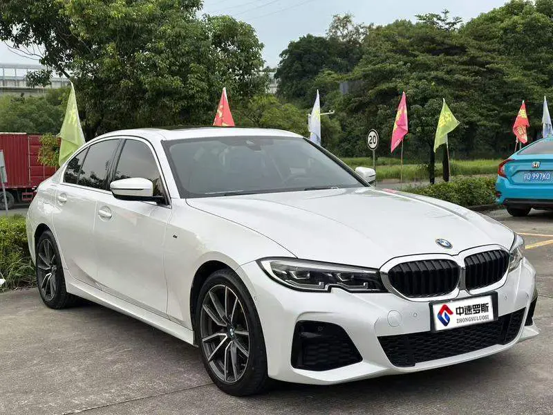 BMW 3 Series 2020 facelifted 325i M Sport package — 3