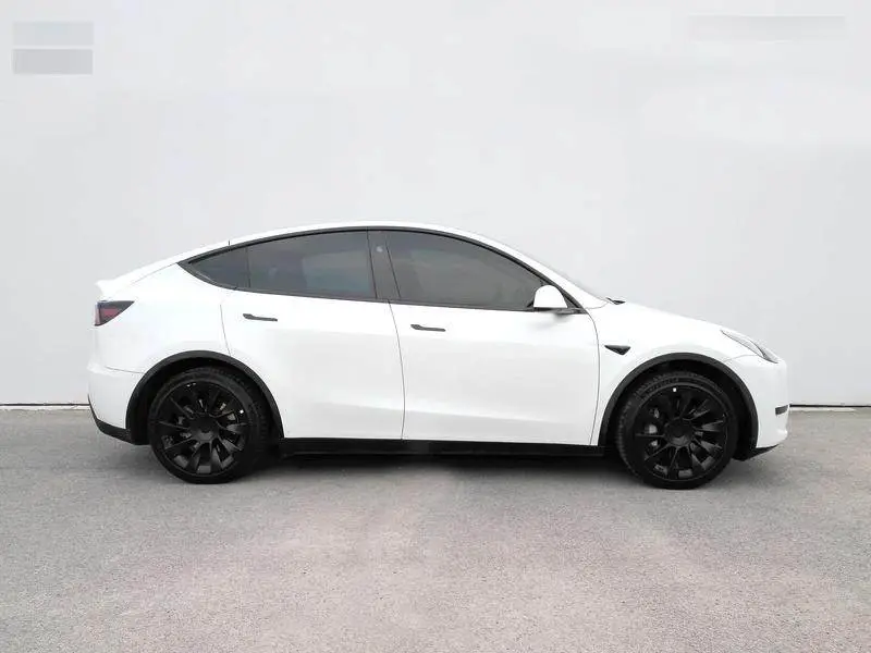 Model Y 2024 rear-wheel drive version — 5