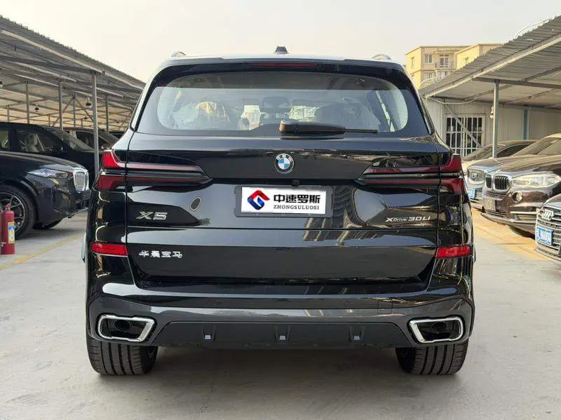BMW X5 2026 xDrive 40Li M Sport Night Package — 5