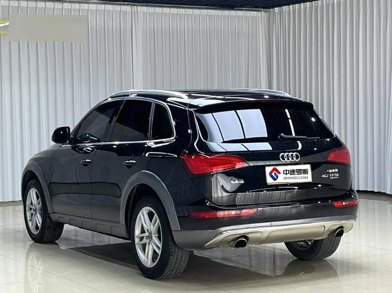 Audi Q5 2018 Collector's Edition 40 TFSI Technology Edition — 9