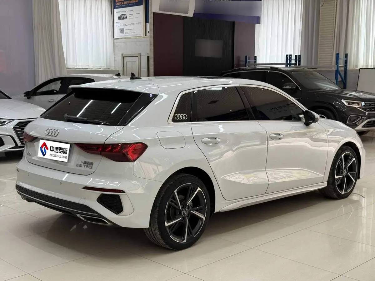 Audi A3 2023 Sportback 35 TFSI Stylish and sporty — 4