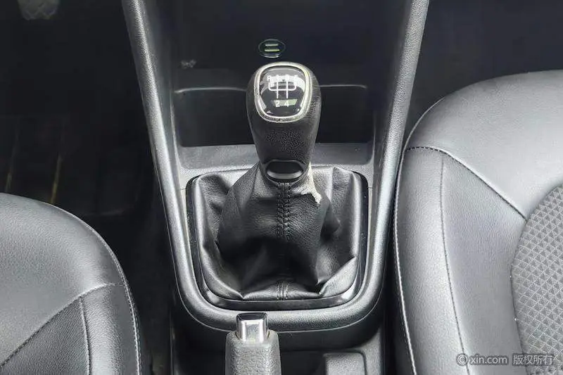 Xindong 2014 1.6L Manual Enjoy Edition — 15