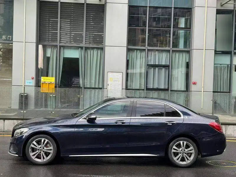 Mercedes-Benz C-Class 2018 C 200 L Sports Edition — 3