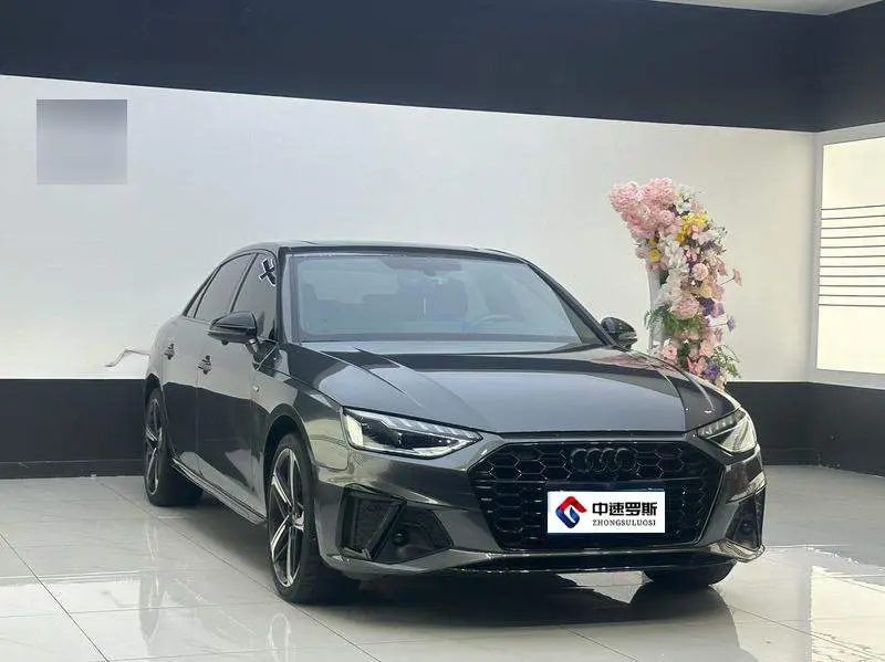Audi A4L 2024 40 TFSI Luxury Dynamic Edition — 3
