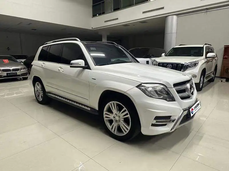 Mercedes-Benz GLK-Class 2015 GLK 260 4MATIC Dynamic Extreme Edition — 3