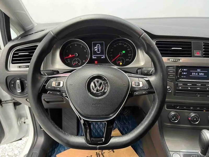 Golf 2015 1.4TSI Automatic Luxury Model — 16