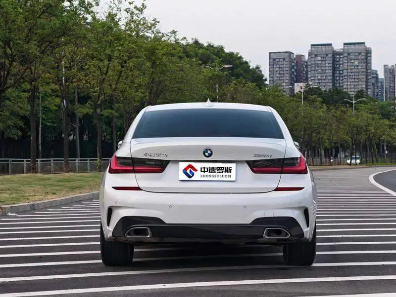 BMW 3 Series 2022 facelift 325i M Sport package — 5