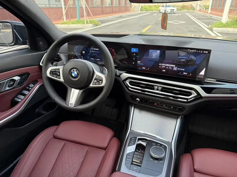 BMW 3 Series 2023 330Li M Sport Night Edition — 18