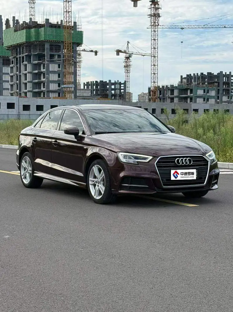 Audi A3 2018 30th Anniversary Limousine 35 TFSI Progressive — 3