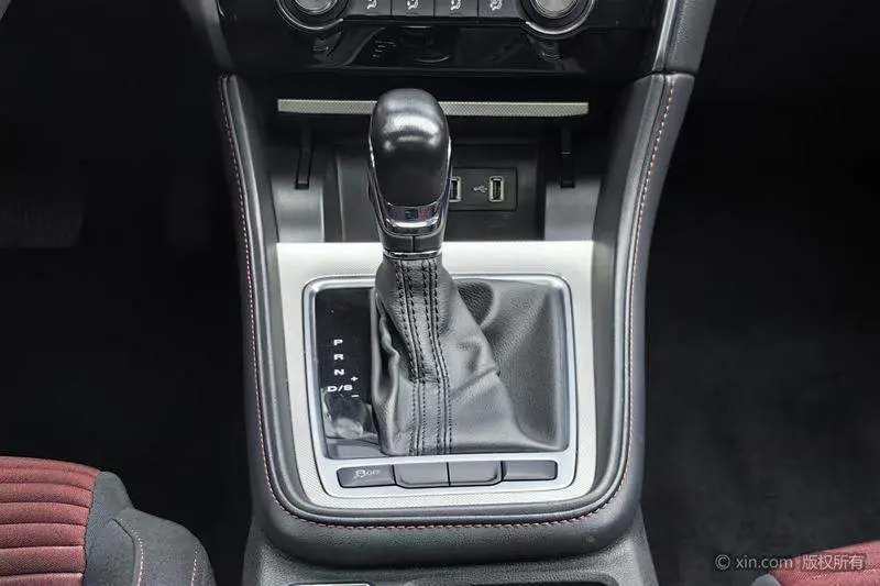 MG6 2018 20T Automatic Elite Smart Link Edition National VI — 14