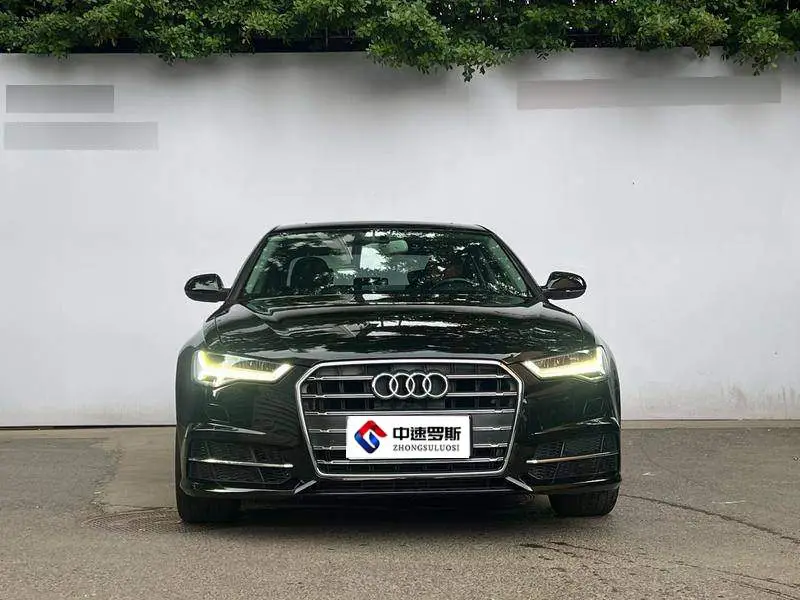 Audi A6L 2018 30th Anniversary Model 35 TFSI Fashion Model — 2