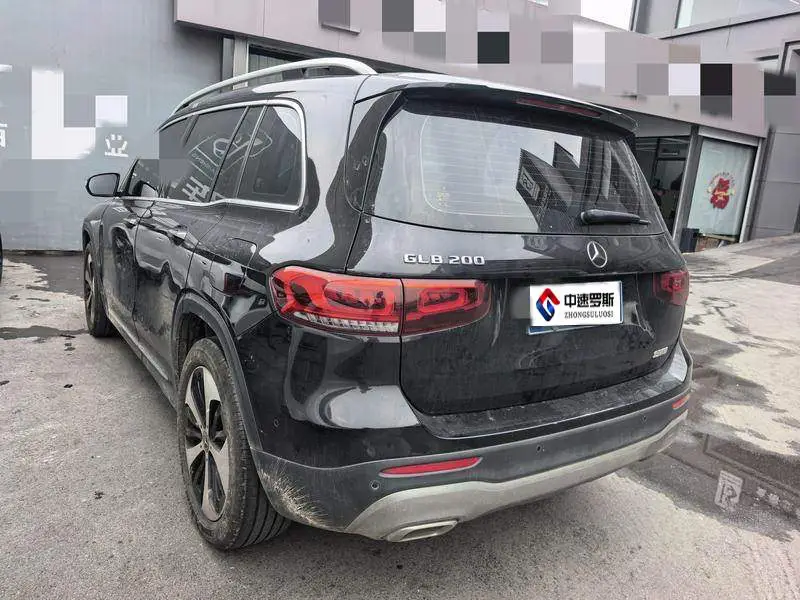 Mercedes-Benz GLB 2022 GLB 200 Fashion Edition — 4