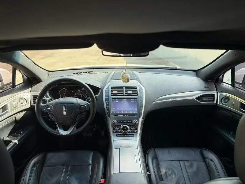 Lincoln MKZ 2020 2.0T MONO Limited Edition MONO WHITE — 7