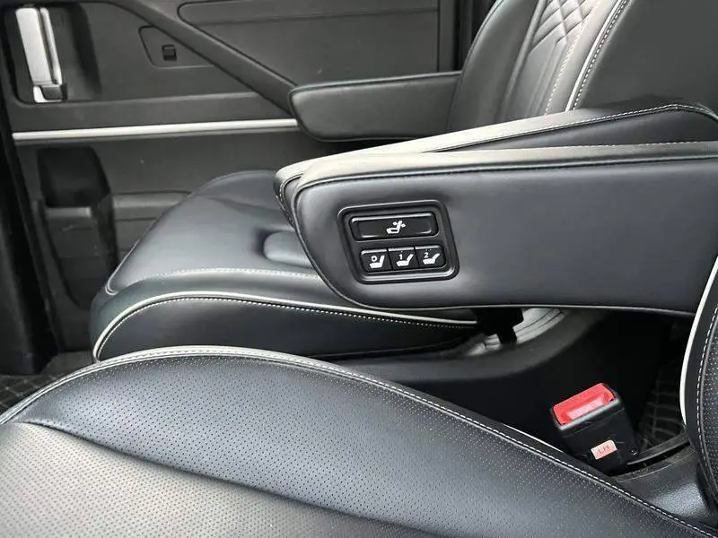 Kustu 2021 380TGDi LUX Premium — 8