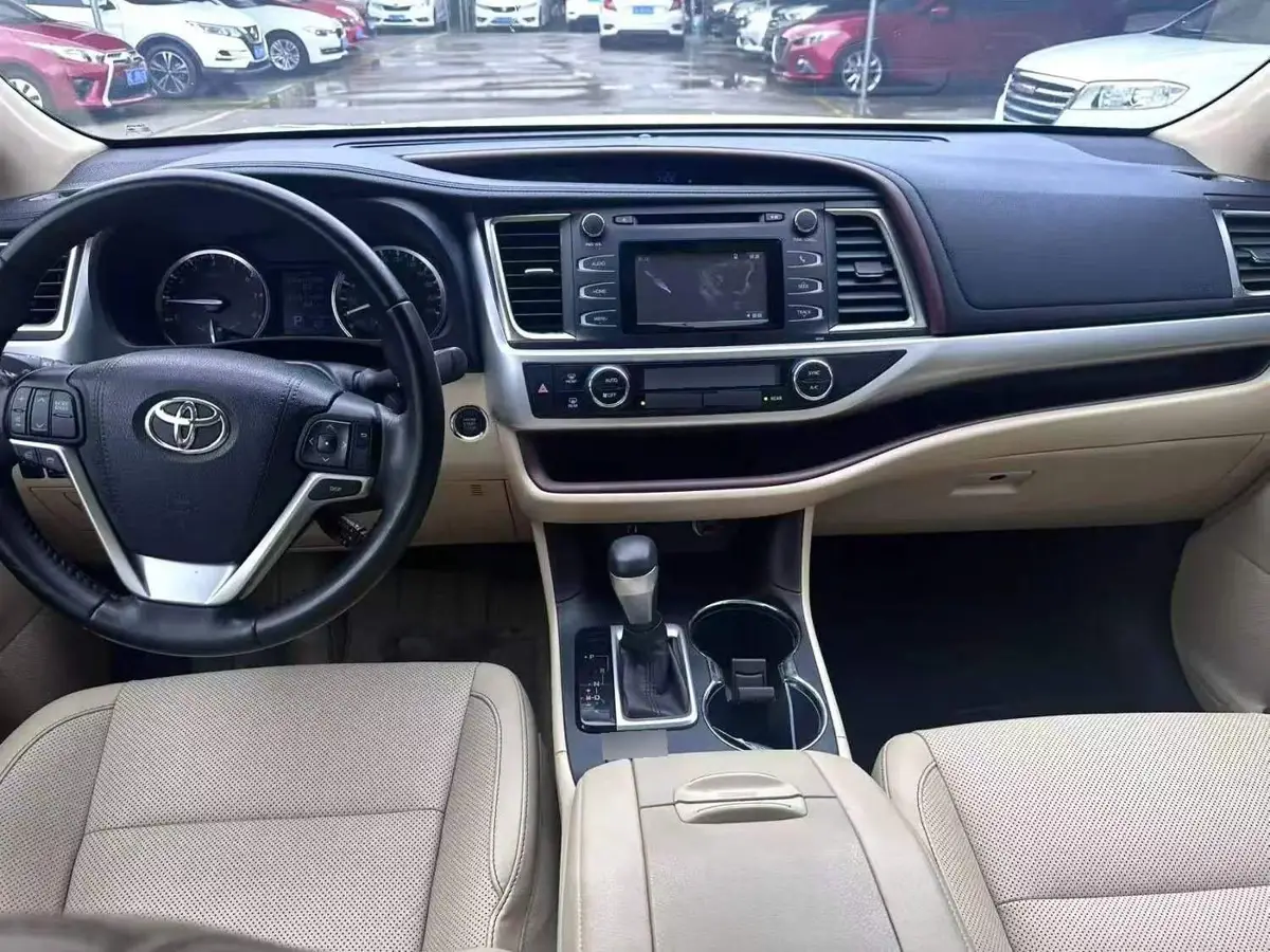 Highlander 2015 2.0T 2WD Luxury Edition 7 Seaters — 6