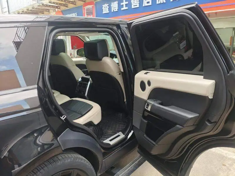 Range Rover Sport 2022 3.0 L6 Tiger Ambition Edition — 14