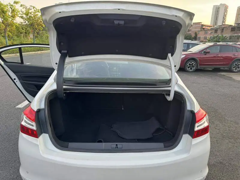 Peugeot 408 2015 1.2T Automatic Luxury Edition — 14