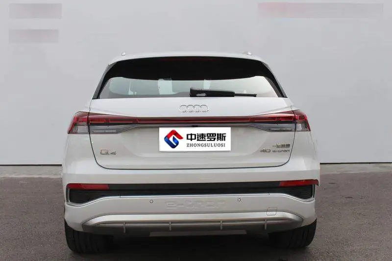 Audi Q4 e-tron 2024 40 e-tron Creative Edition — 3