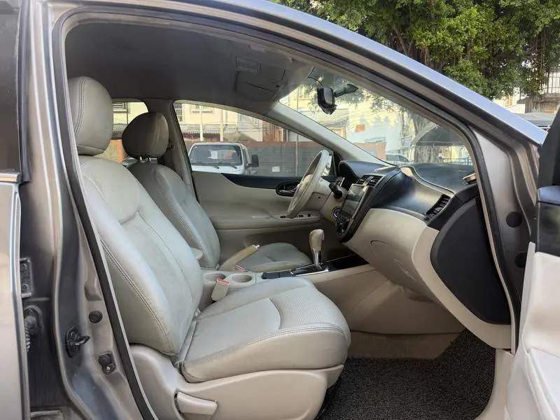 TIIDA 2014 1.6L CVT Cool Edition — 10