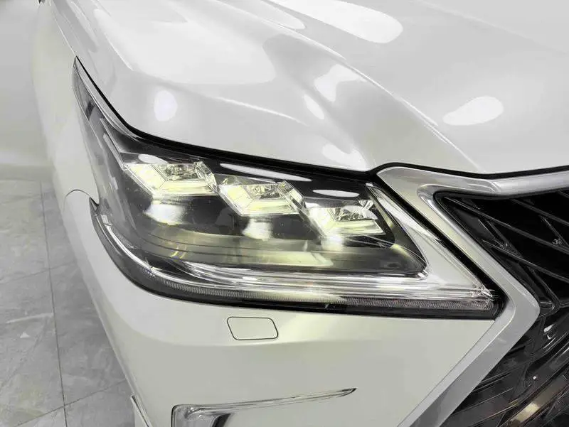 Lexus LX 2019 570 Dynamic Luxury Edition — 8