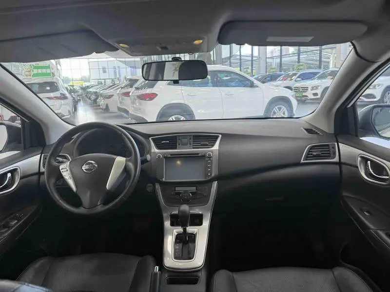 Sylphy 2014 1.6XV CVT Premium Edition — 10