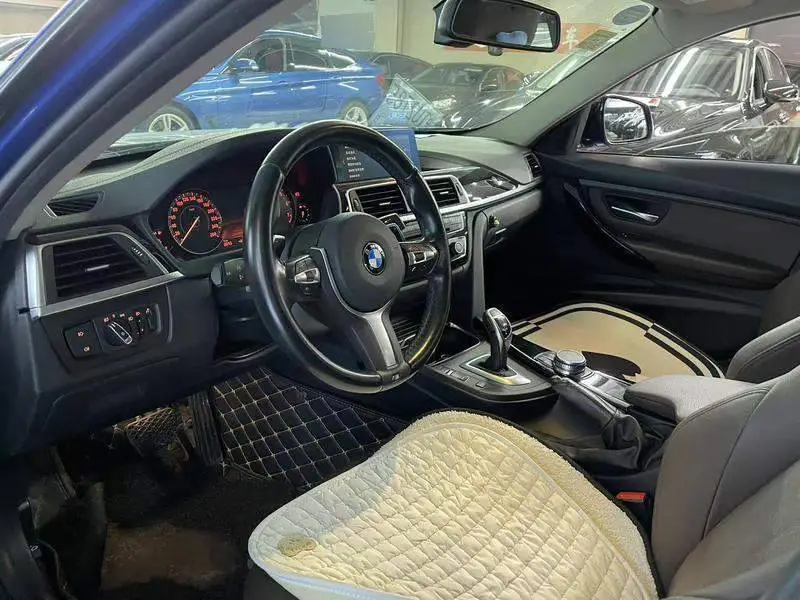 BMW 3 Series 2018 320Li Leading M Sport Package — 9