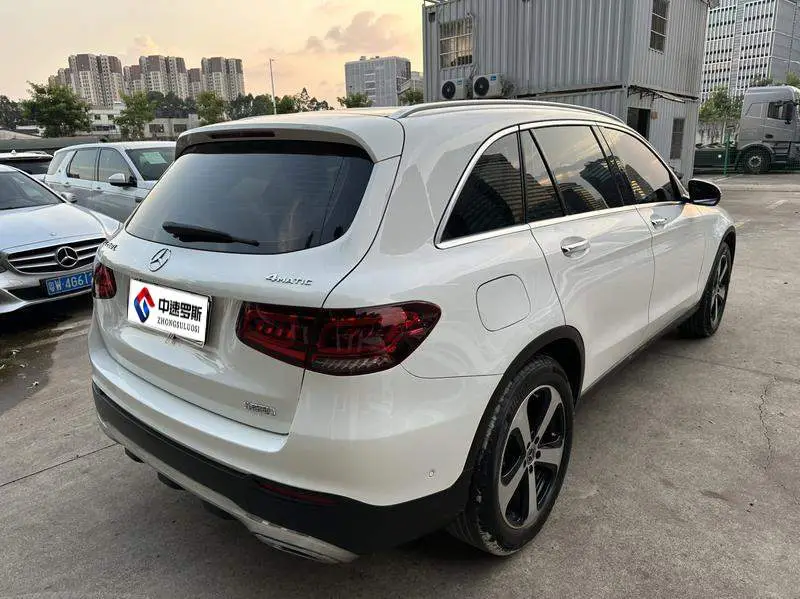 Mercedes-Benz GLC 2021 GLC 260 L 4MATIC Dynamic — 6