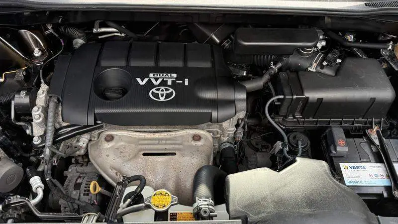 Highlander 2011 2.7L 2WD 7-seat luxury version — 6