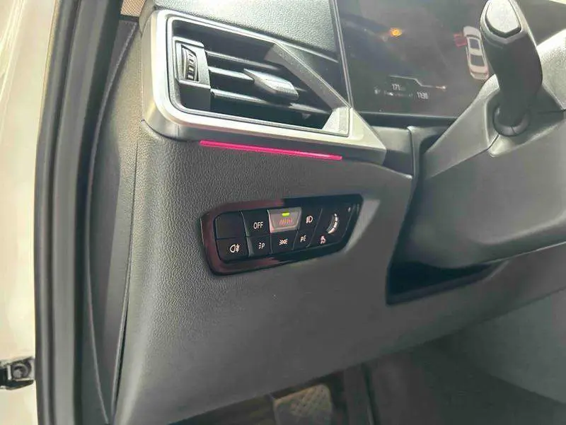 BMW 3 Series 2023 325Li M Sport Package — 17