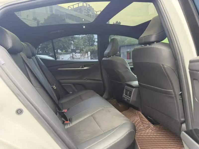 Camry 2024 Hybrid 2.0HS Sports Edition — 14