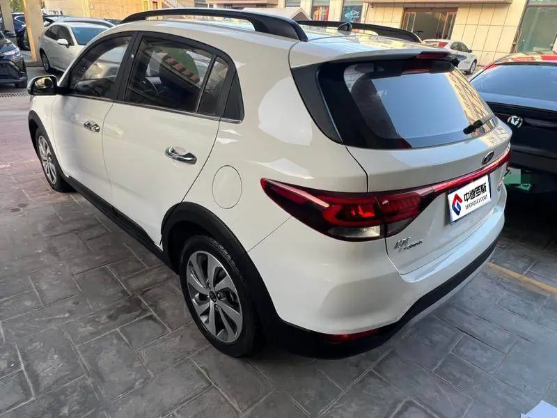 KX CROSS 2018 1.6L Automatic Smart Sunroof Edition — 4
