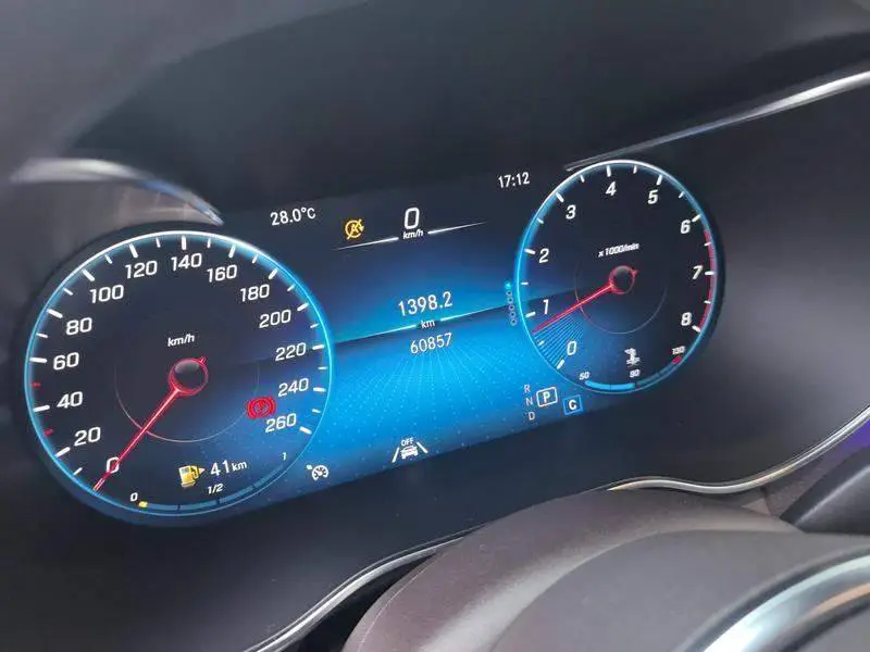 Mercedes-Benz GLC 2021 GLC 300 L 4MATIC Dynamic — 11