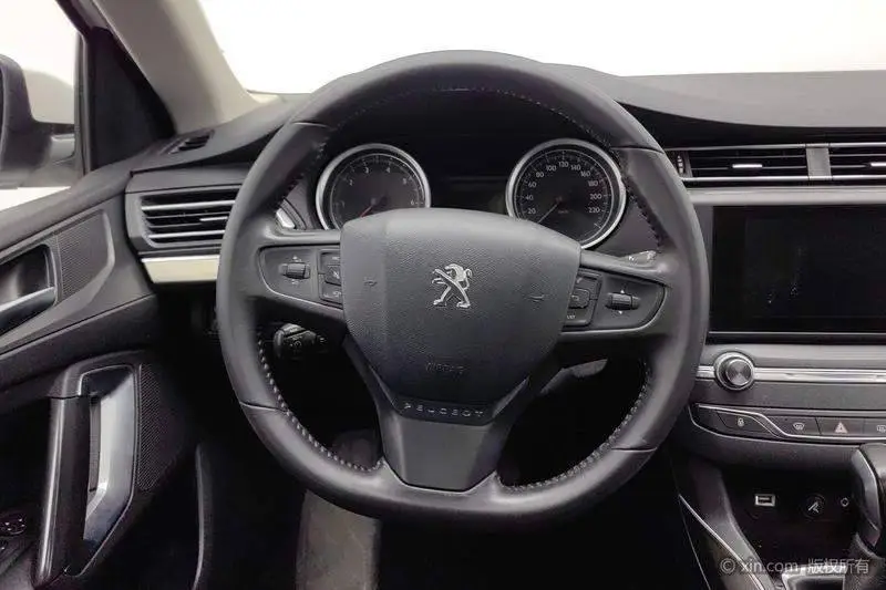 Peugeot 408 2015 1.2T Automatic Luxury Edition — 15