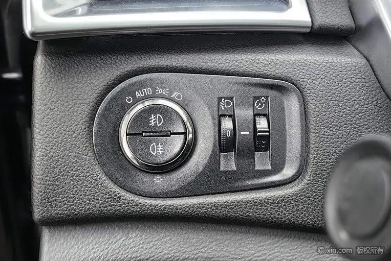 Cadillac SRX 2014 3.0L Elite — 16