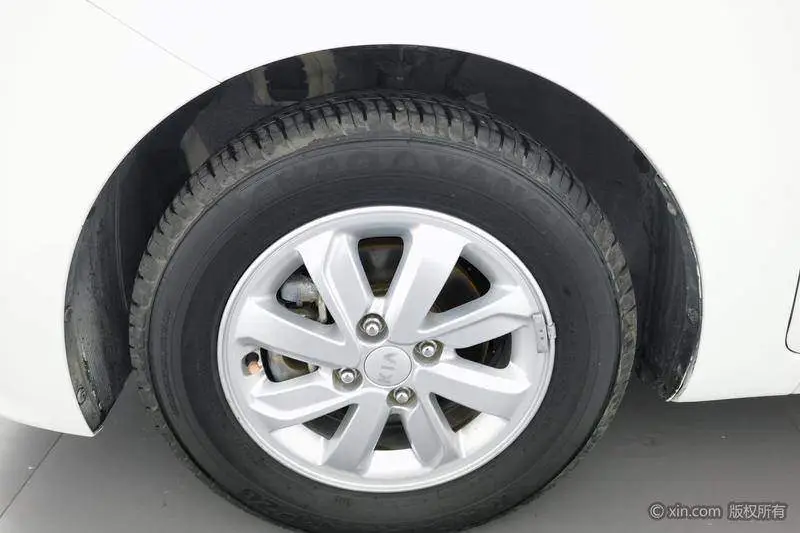 Kia K2 2015 Sedan 1.4L MT GLS — 9