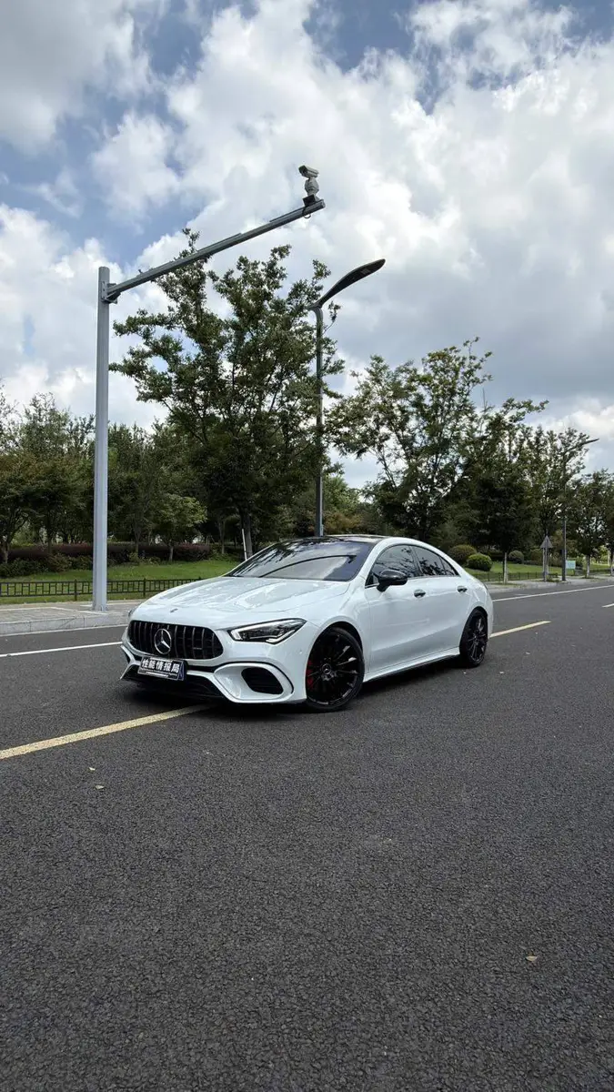 Mercedes-Benz CLA AMG 2020 AMG CLA 35 4MATIC — 6