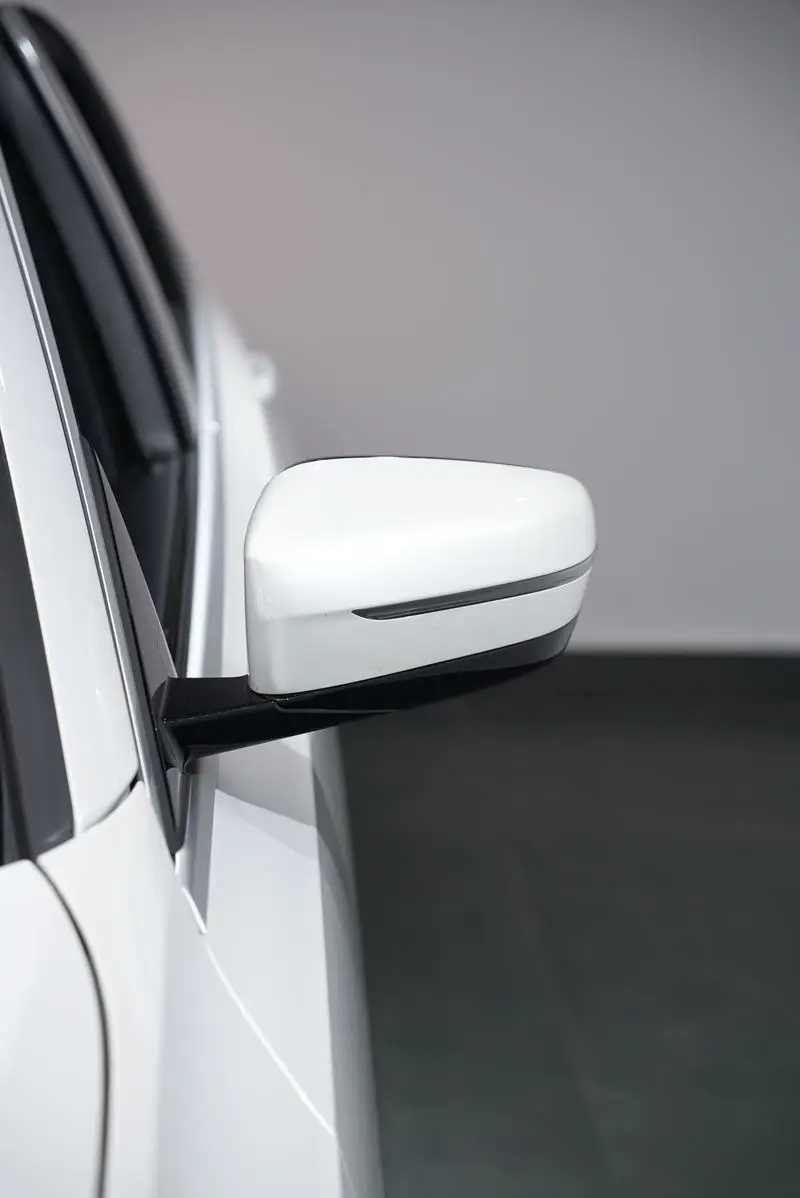 BMW i3 2022 eDrive 35 L — 18