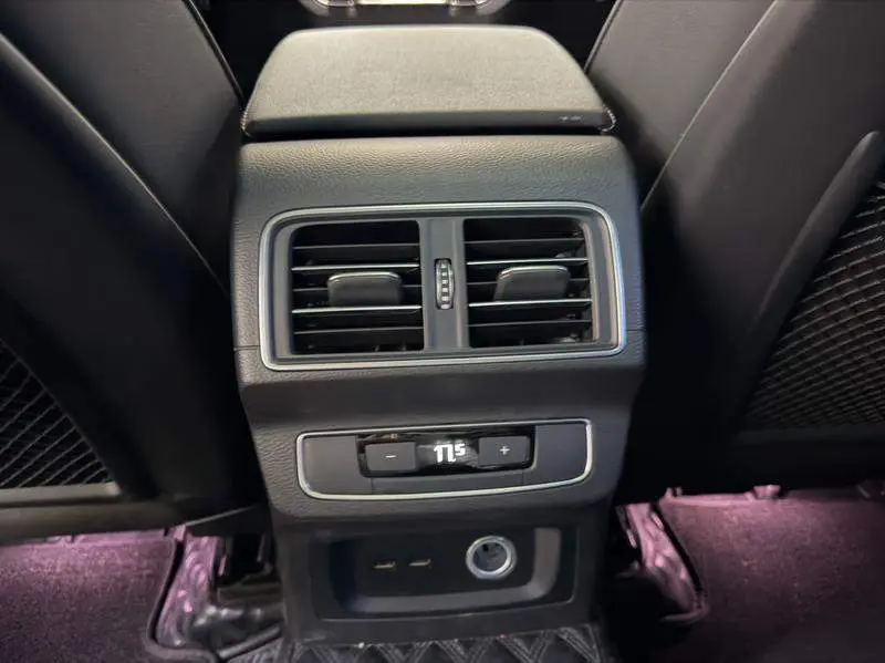 Audi Q5L 2023 40T Luxury Dynamic Model — 7