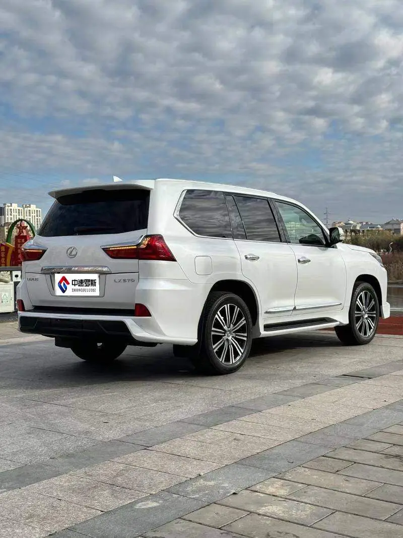Lexus LX 2016 570 Premium Luxury Edition — 6