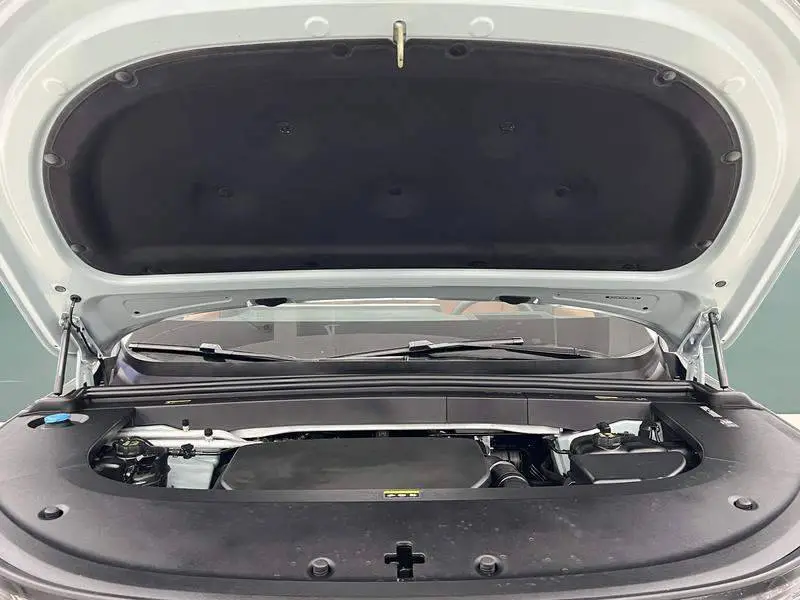 Ideal L6 2025 Max Intelligent Renewal Edition — 7
