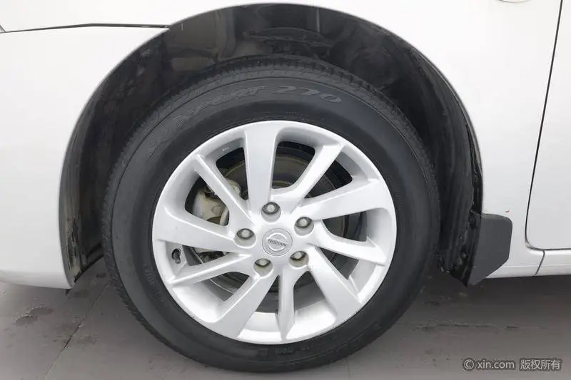 Sylphy 2012 1.6XL CVT Deluxe Edition — 10