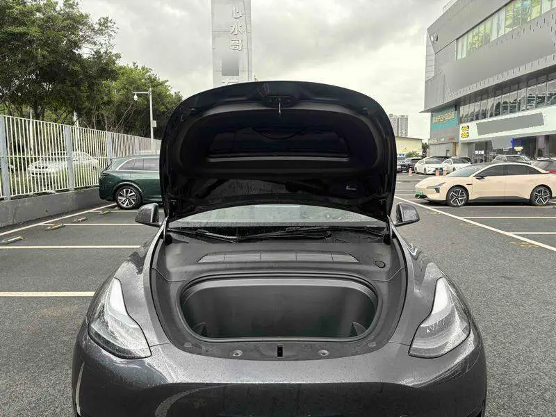 Model Y 2024 rear-wheel drive version — 17