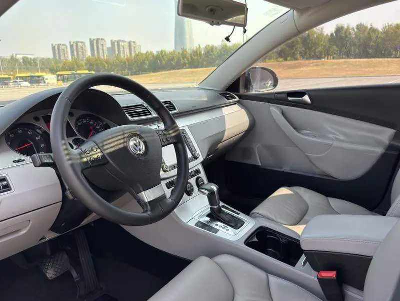 Magotan 2011 1.8TSI DSG Luxury Model — 8