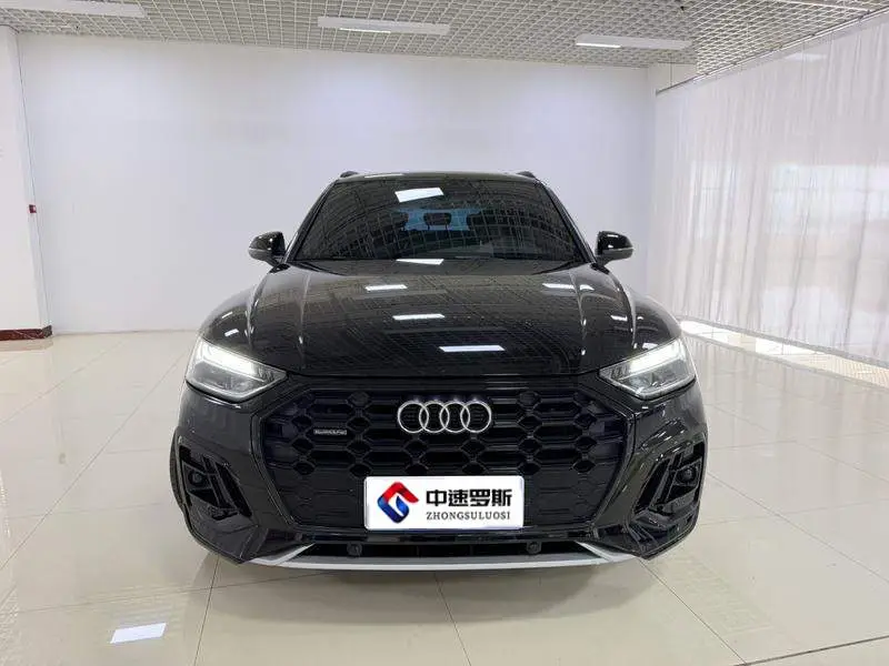 Audi Q5L 2023 40T Luxury Dynamic Model — 2