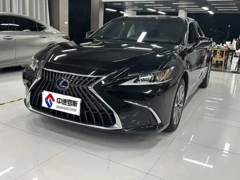 Lexus ES 2021 300h Excellence Edition