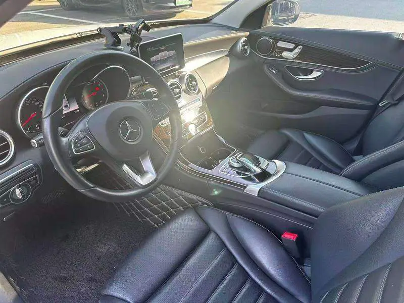Mercedes-Benz C-Class 2018 C 200 L — 15