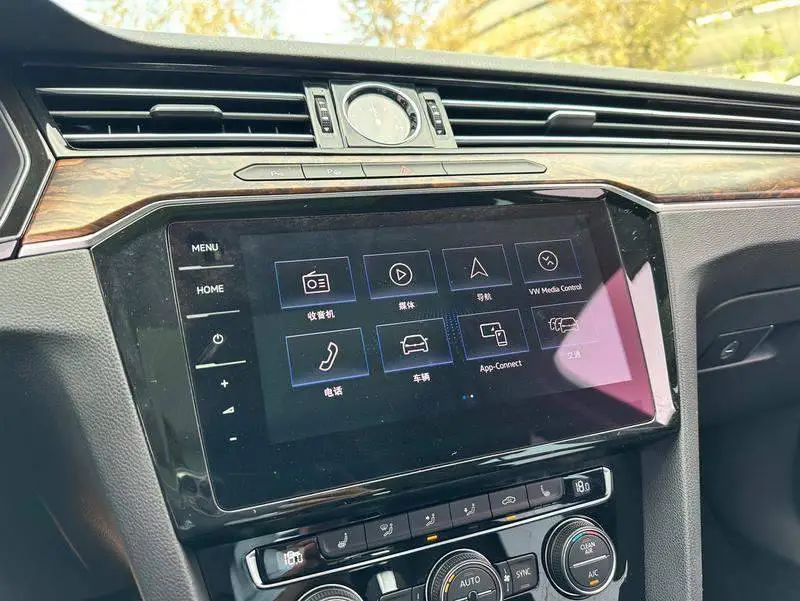 Magotan 2018 330TSI DSG Premium Edition — 14